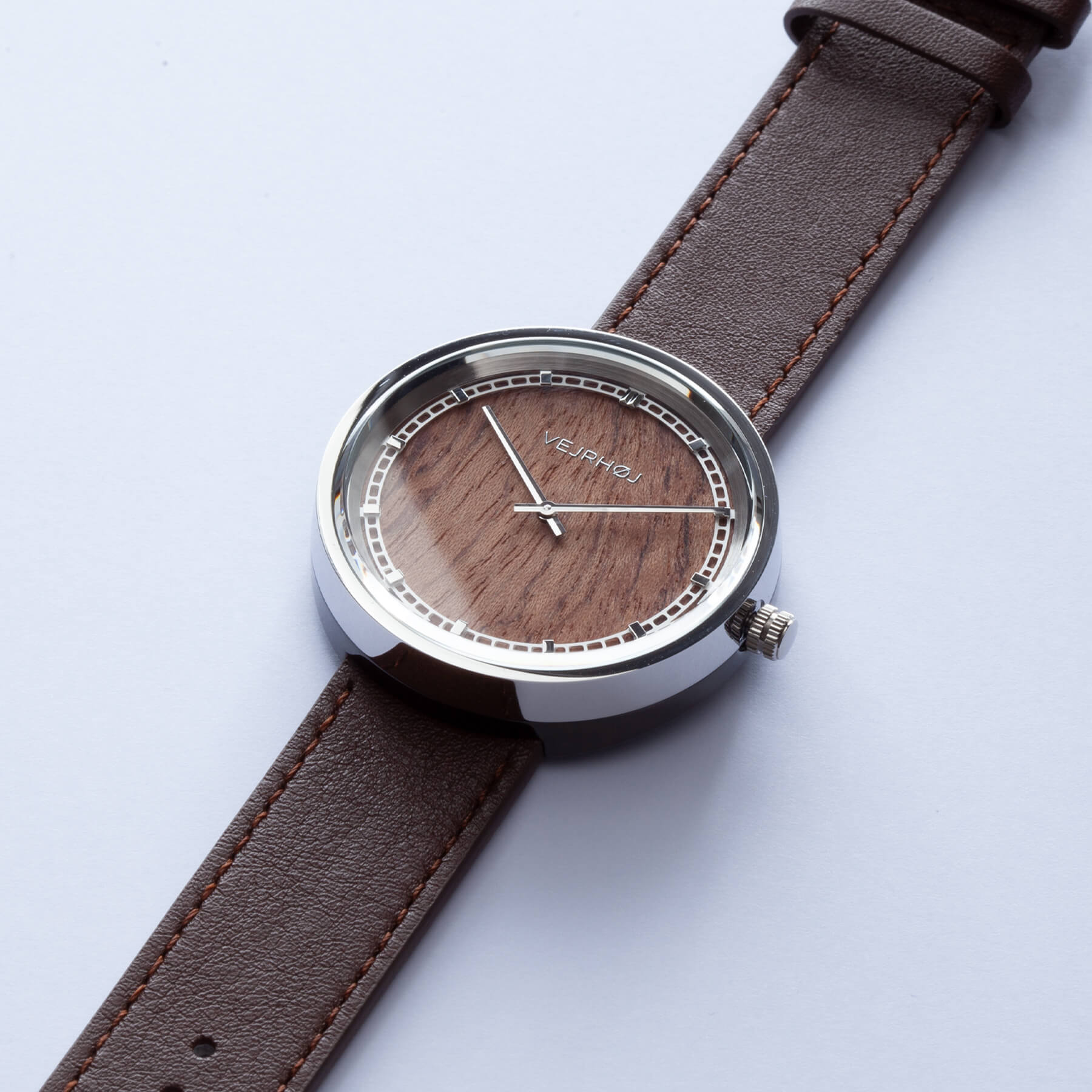 NORDIC | walnut