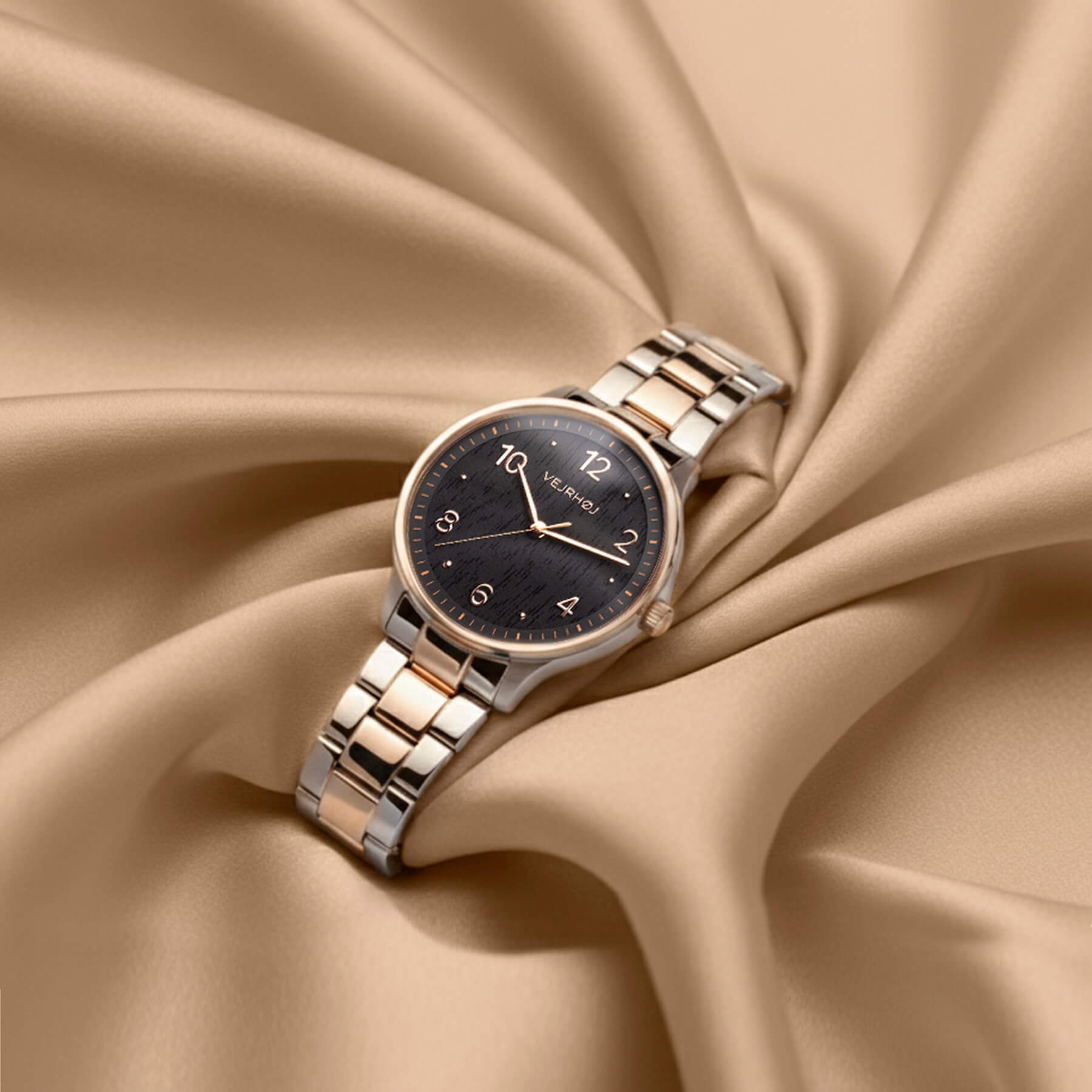 Petite | Royal black rose