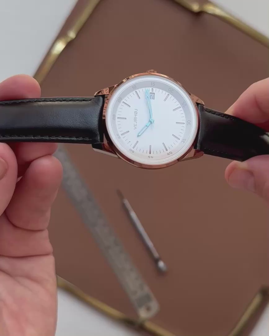 A06 | white (automatic)