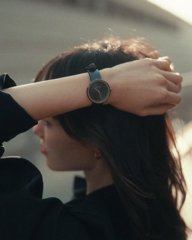 Petite | BLACK & GOLD – VEJRHØJ Japan