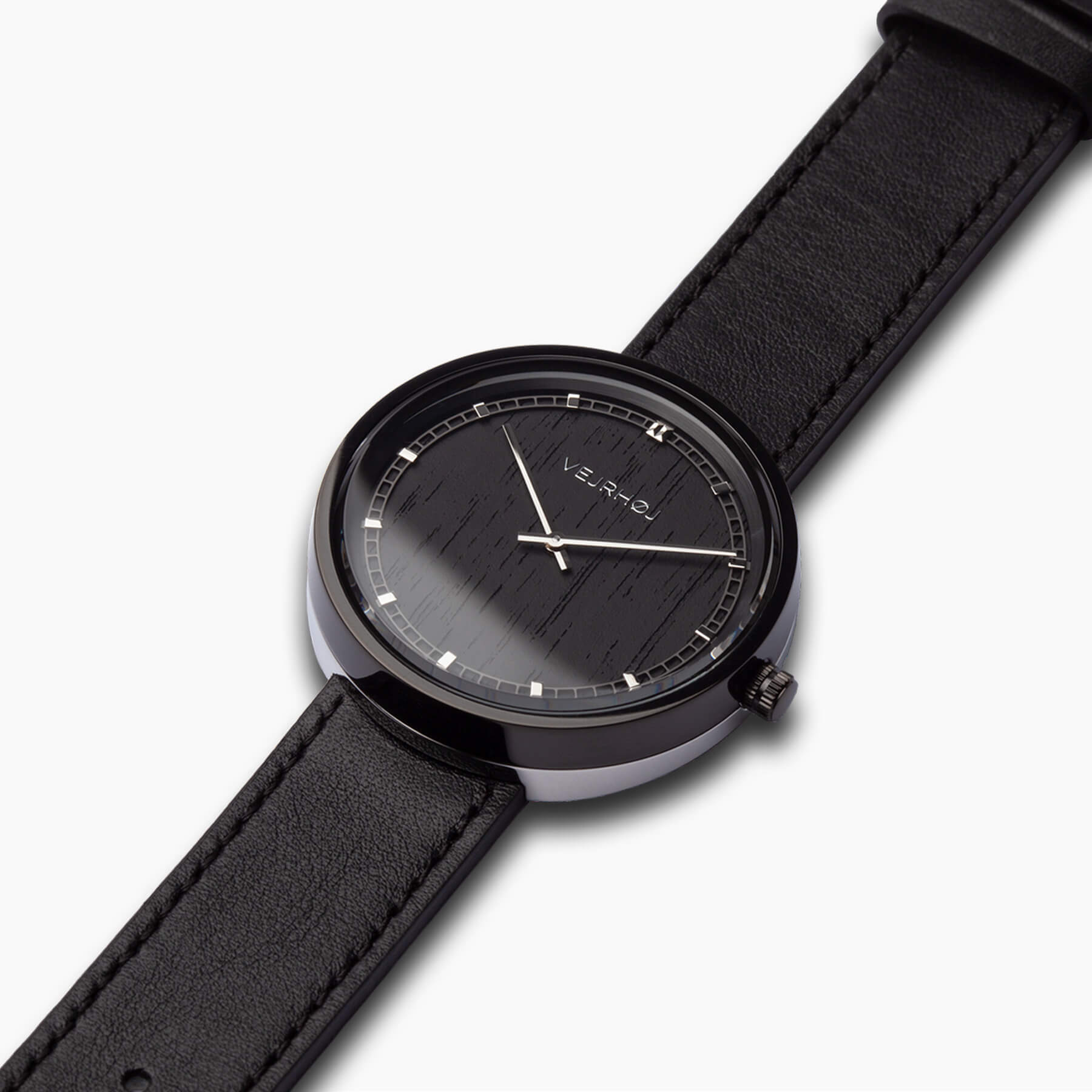 ヴェアホイの黒い文字盤のメンズ木製腕時計ARCH Black