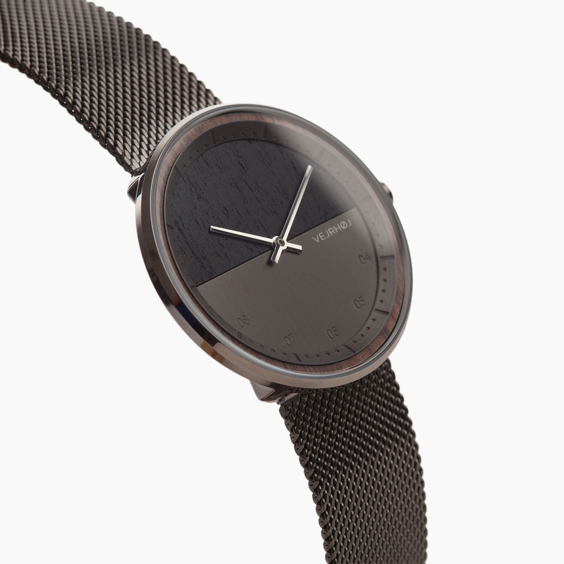 北欧デザインの黒の腕時計 / VEJRHØJ - The NIGHT 
